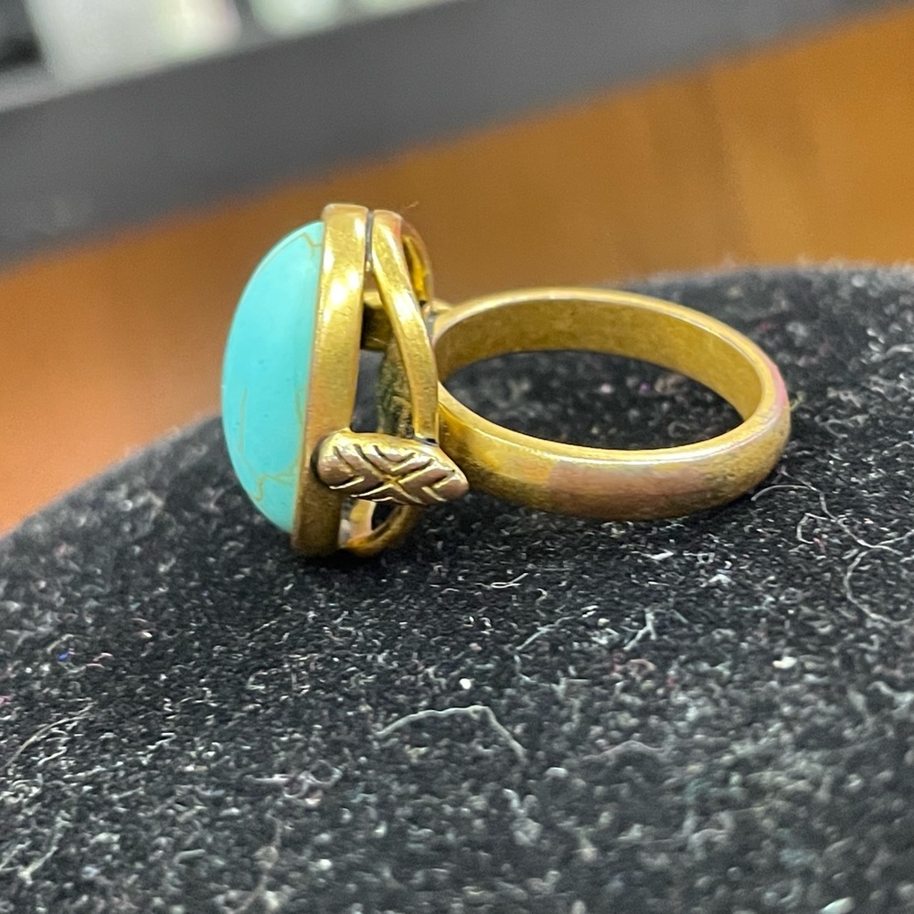 Silpada Turquoise and gold ring